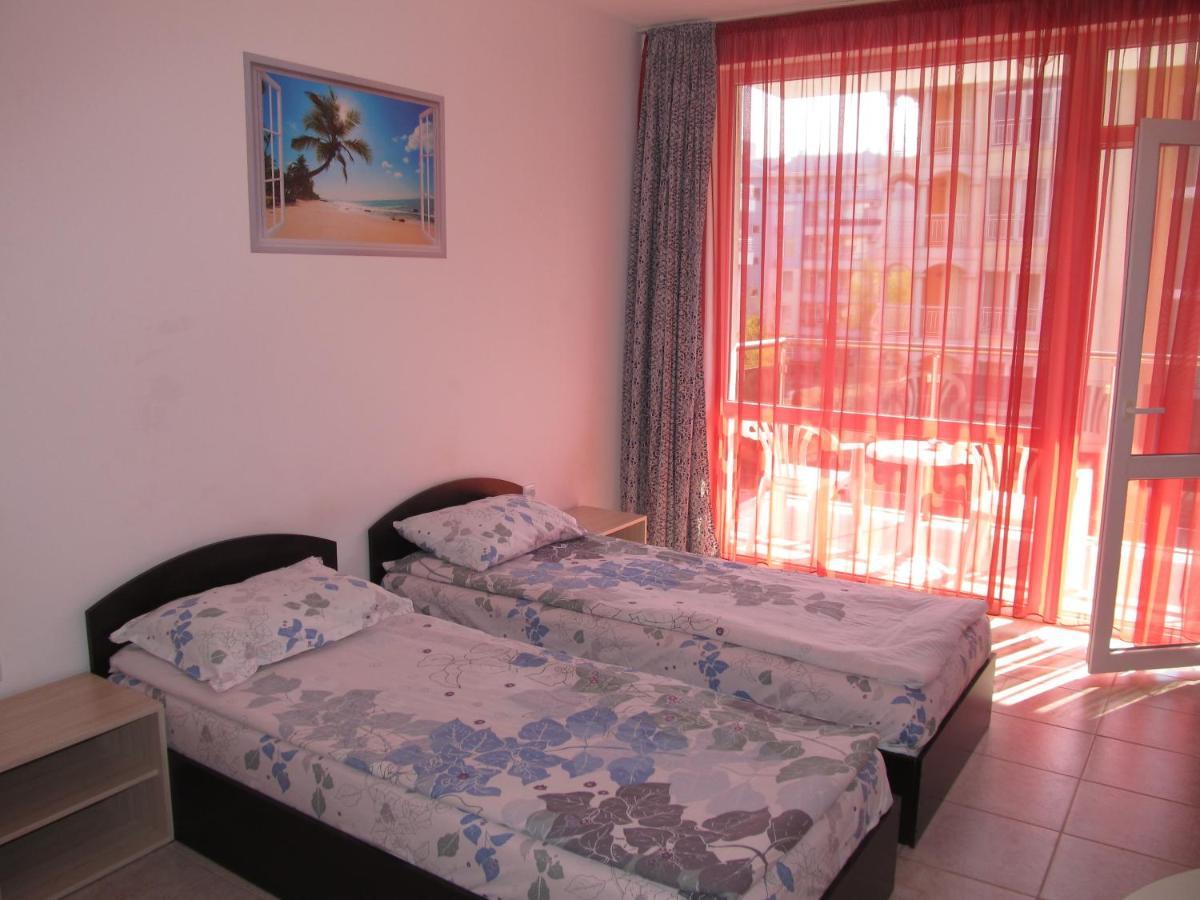 Apartments And Studios In Cote D'Azure Слънчев бряг Екстериор снимка