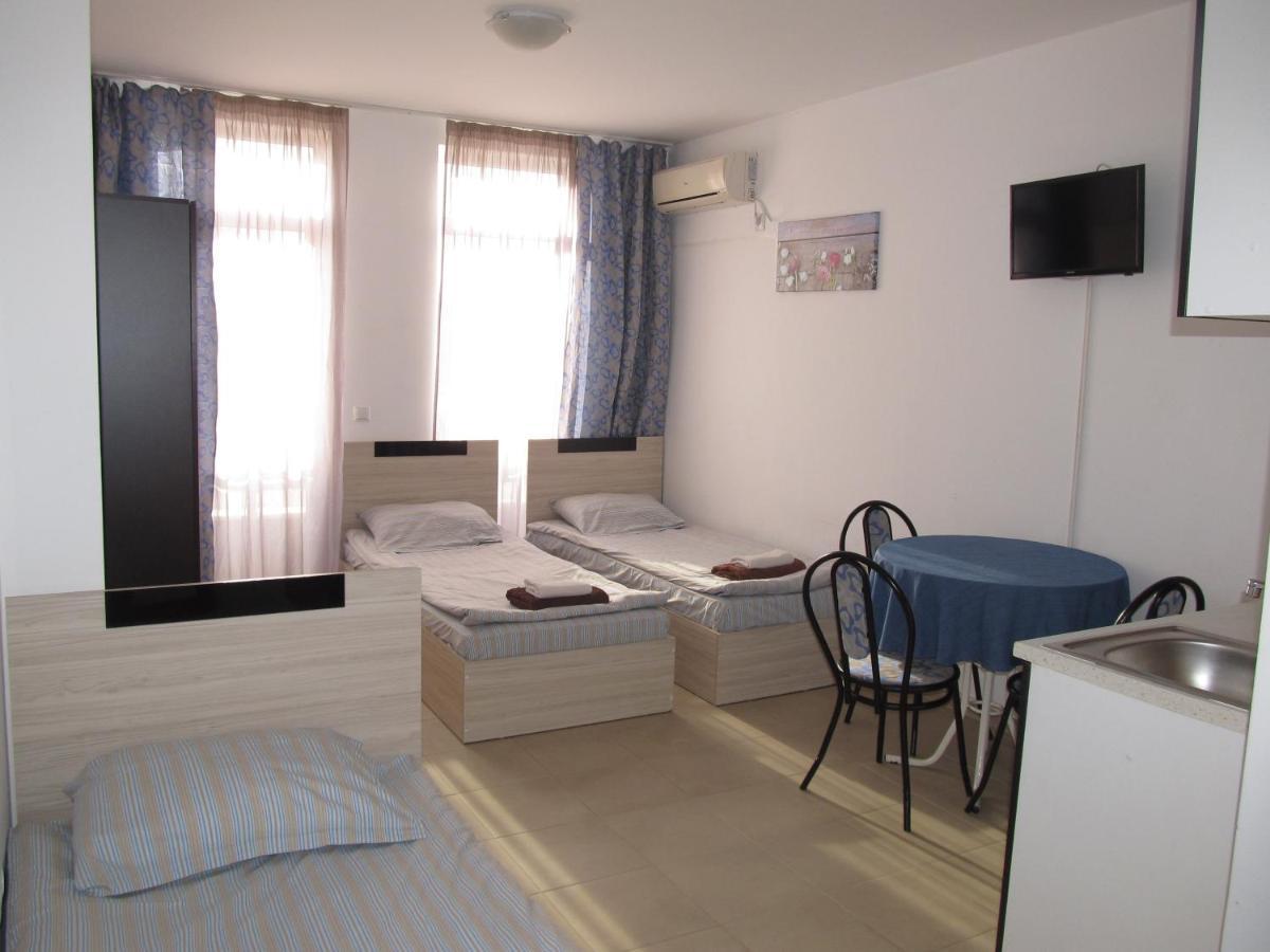 Apartments And Studios In Cote D'Azure Слънчев бряг Екстериор снимка