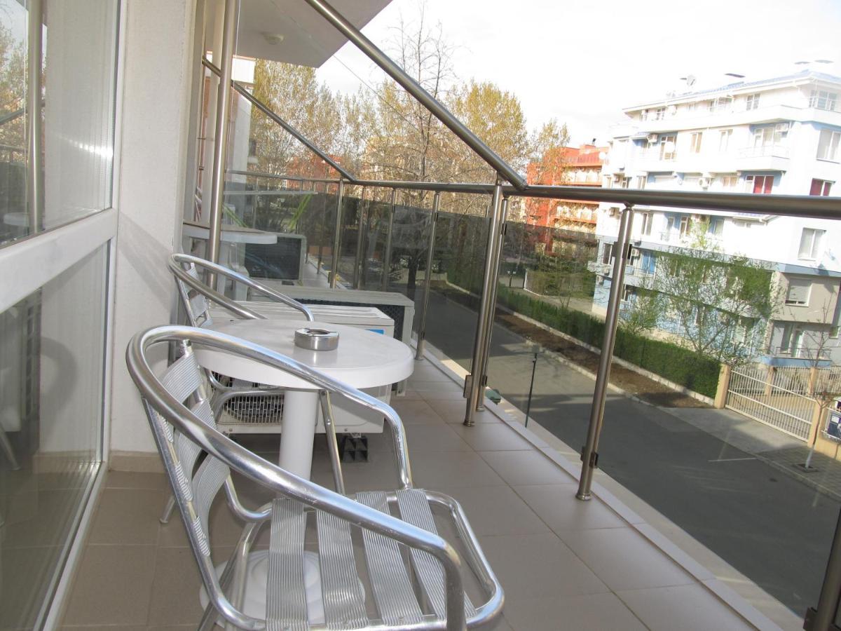 Apartments And Studios In Cote D'Azure Слънчев бряг Екстериор снимка