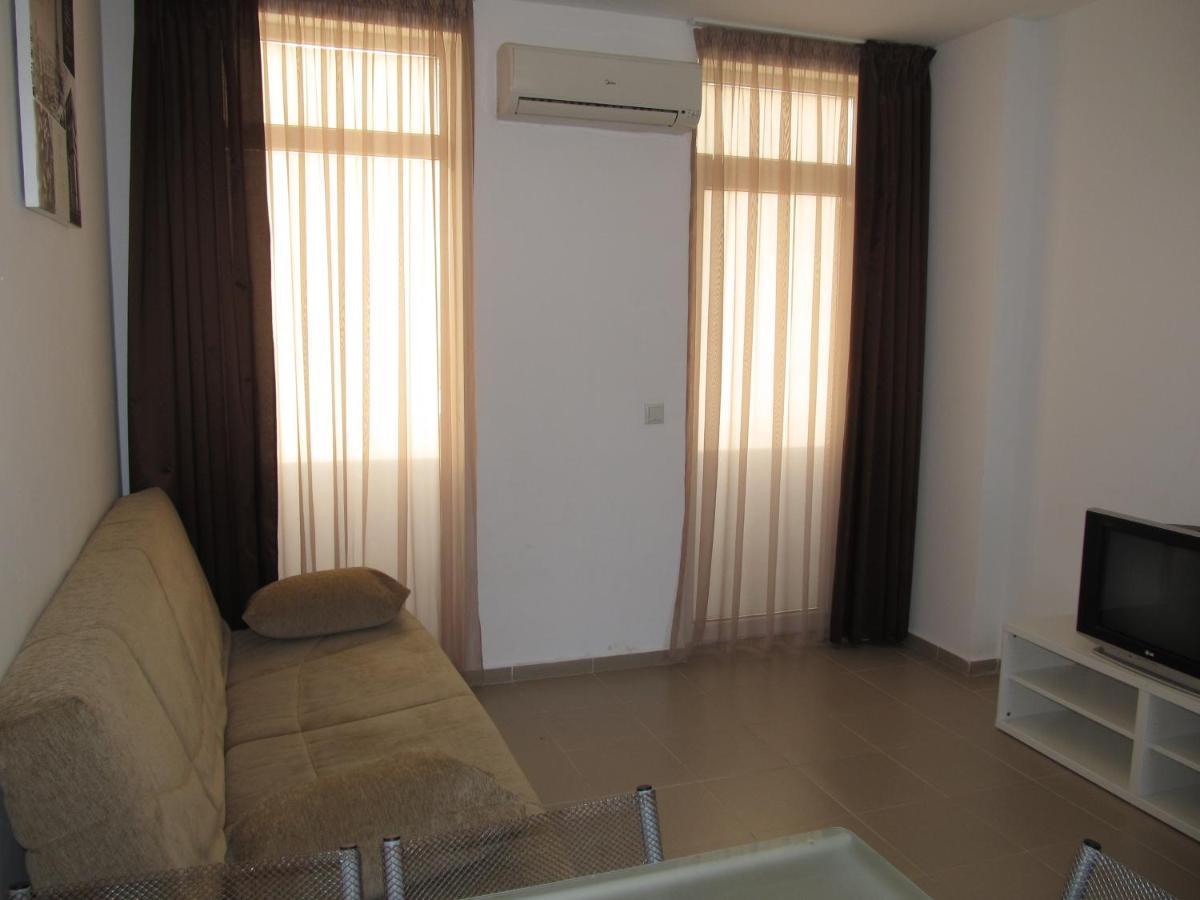 Apartments And Studios In Cote D'Azure Слънчев бряг Екстериор снимка