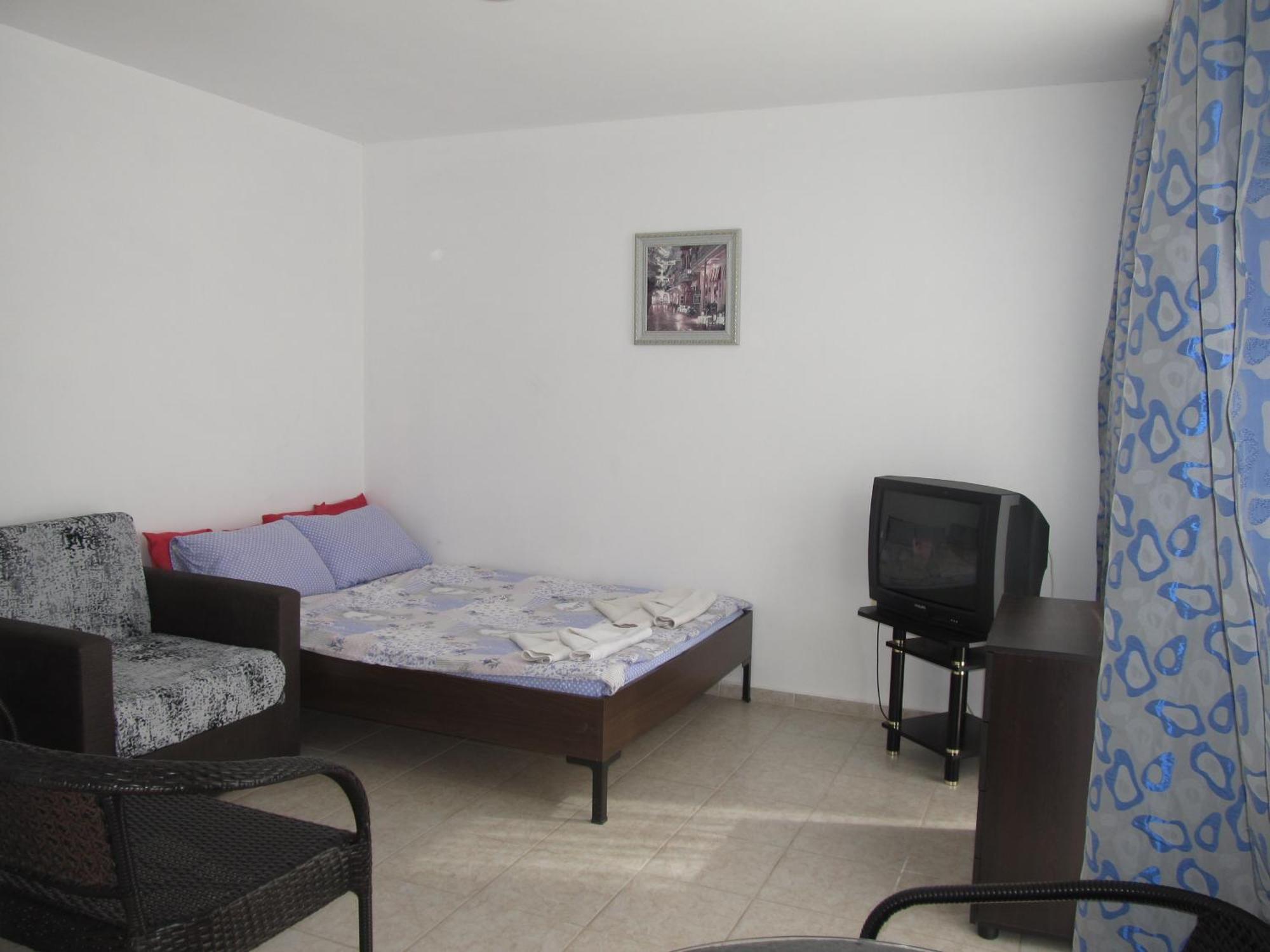Apartments And Studios In Cote D'Azure Слънчев бряг Екстериор снимка