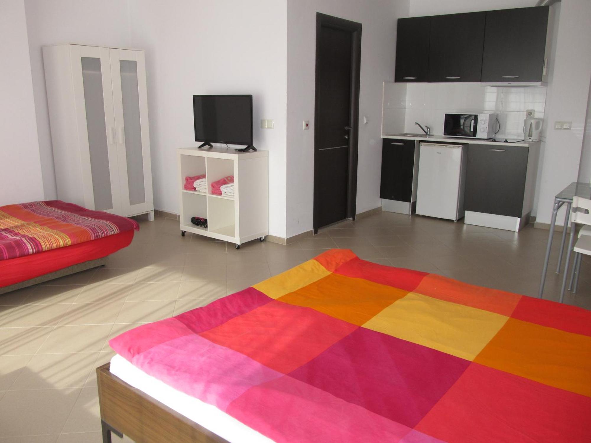Apartments And Studios In Cote D'Azure Слънчев бряг Екстериор снимка
